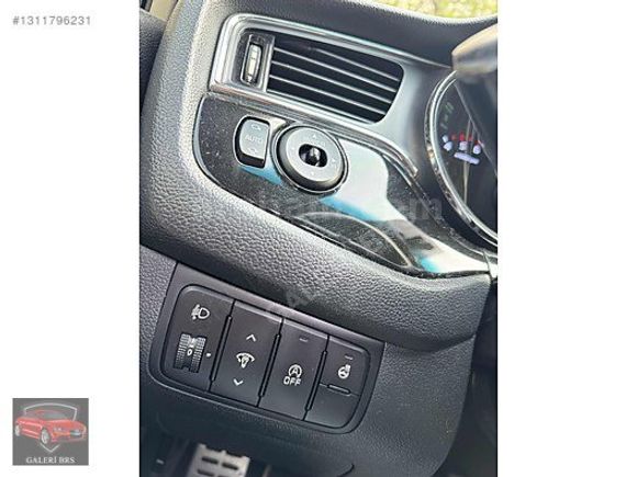 KİA CEED 1.6 CRDİ PREMİUM -CAM TAVAN-ISITMA-OTOMATİK PARK-