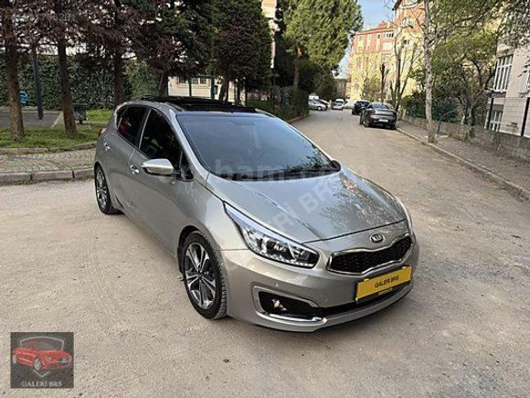 KİA CEED 1.6 CRDİ PREMİUM -CAM TAVAN-ISITMA-OTOMATİK PARK-