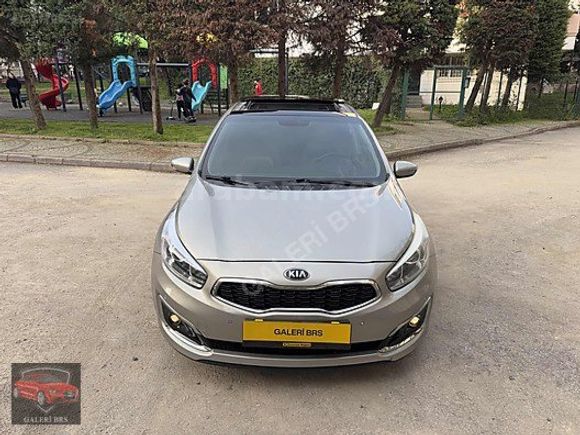 KİA CEED 1.6 CRDİ PREMİUM -CAM TAVAN-ISITMA-OTOMATİK PARK-