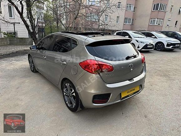 KİA CEED 1.6 CRDİ PREMİUM -CAM TAVAN-ISITMA-OTOMATİK PARK-