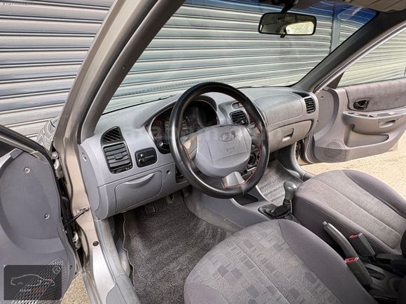 SELİM AUTO'DAN 2004 HYUNDAI ACCENT 1,5 CRDİ KLIMALI BAKIMLI