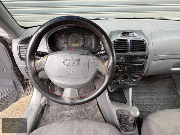 SELİM AUTO'DAN 2004 HYUNDAI ACCENT 1,5 CRDİ KLIMALI BAKIMLI