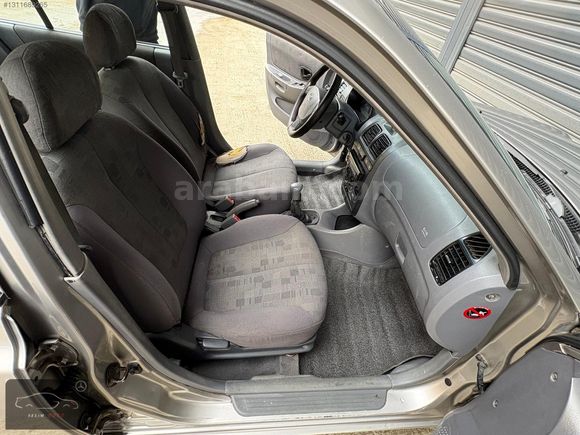 SELİM AUTO'DAN 2004 HYUNDAI ACCENT 1,5 CRDİ KLIMALI BAKIMLI