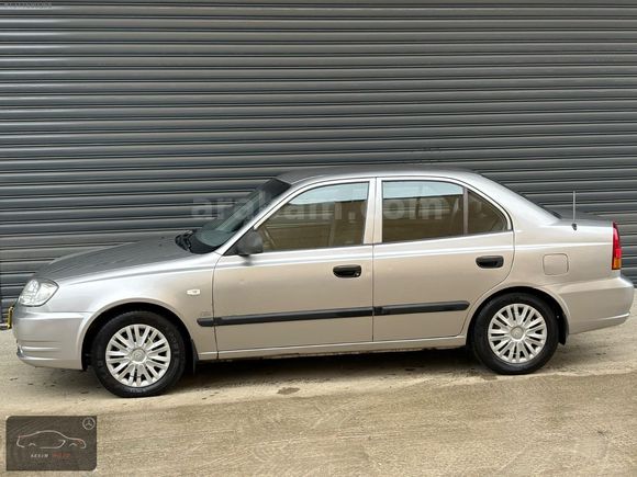 SELİM AUTO'DAN 2004 HYUNDAI ACCENT 1,5 CRDİ KLIMALI BAKIMLI