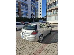 DEĞİŞENSİZ Opel Astra 1.6 Essentia Konfor 2011 Model
