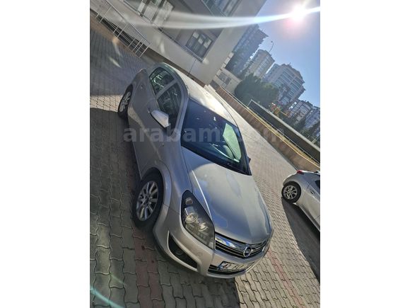 DEĞİŞENSİZ Opel Astra 1.6 Essentia Konfor 2011 Model