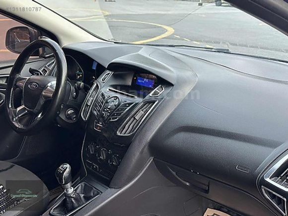 FORD FOCUS 3 BAKIMLI TEMİZ(KREDİ KARTI TAKSİT)