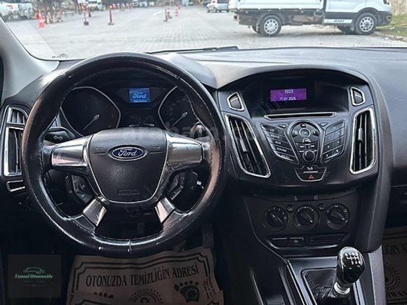 FORD FOCUS 3 BAKIMLI TEMİZ(KREDİ KARTI TAKSİT)
