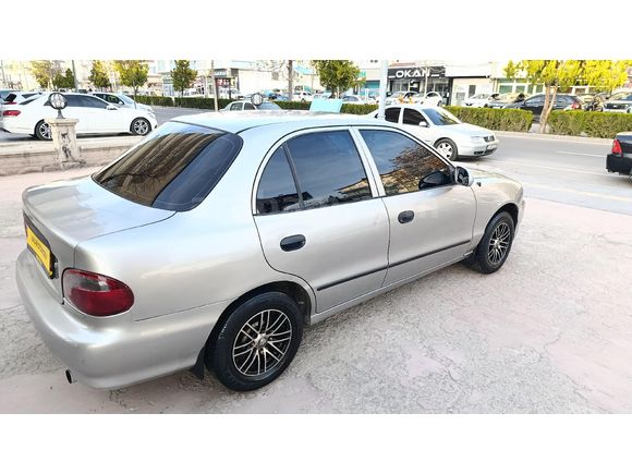 Galeriden Hyundai Accent 1.3 LX 1999 Model Niğde