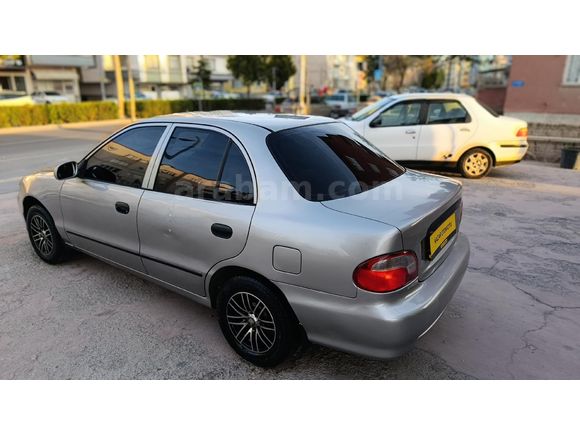 Galeriden Hyundai Accent 1.3 LX 1999 Model Niğde