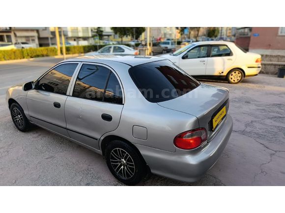 Galeriden Hyundai Accent 1.3 LX 1999 Model Niğde