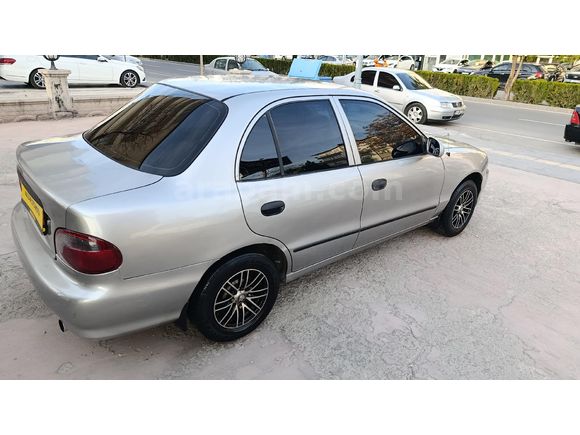 Galeriden Hyundai Accent 1.3 LX 1999 Model Niğde