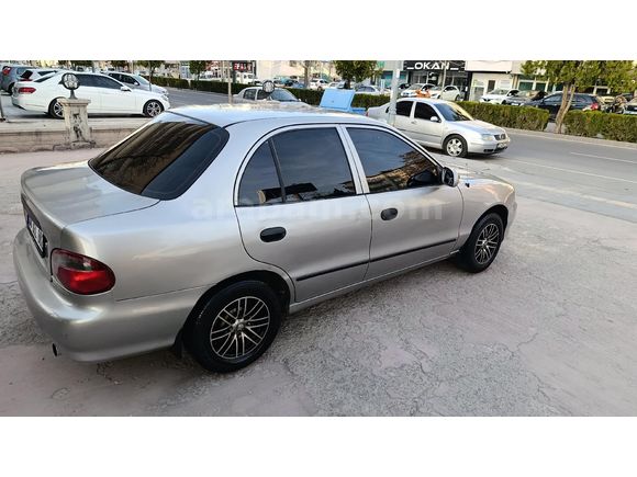 Galeriden Hyundai Accent 1.3 LX 1999 Model Niğde