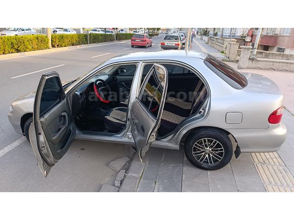 Galeriden Hyundai Accent 1.3 LX 1999 Model Niğde