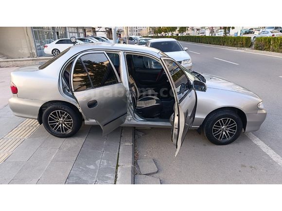 Galeriden Hyundai Accent 1.3 LX 1999 Model Niğde