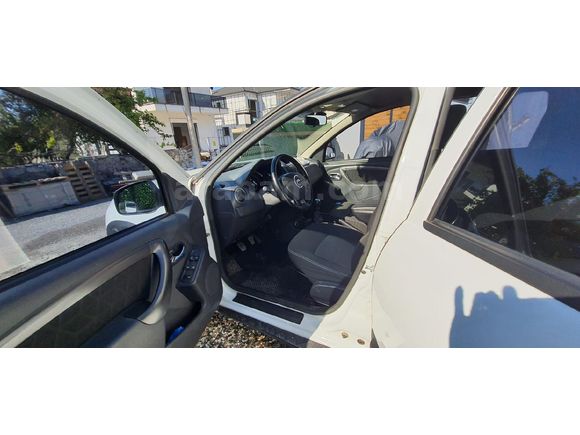 İlk Sahibinden Dacia Duster 1.5 dCi Laureate 2014 Model