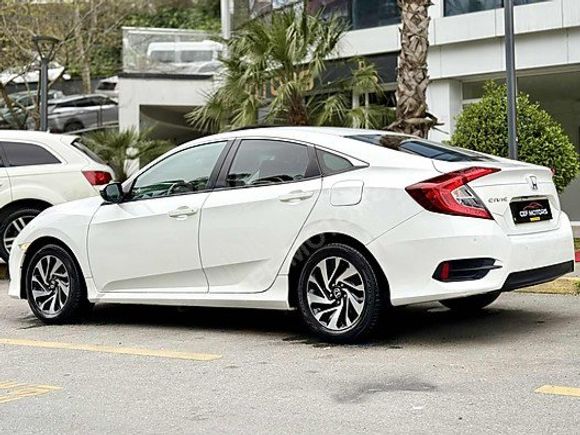 EMSALSİZ 2017 MODEL HONDA CİVİC 1.6i VTEC ELEGANCE (SUNROFLU)