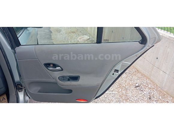 Sahibinden Renault Laguna 1.6 Privilege 2004 Model SON FİYAT