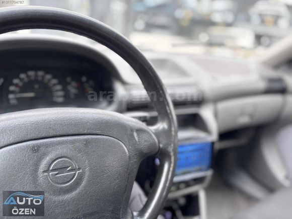 AUTO ÖZEN'DEN TERTEMİZ KLİMALI ASTRA 1.6 GLS SEDAN