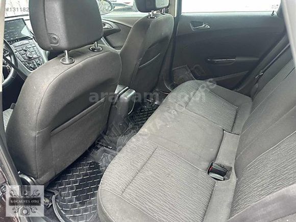 KOCAUSTA'DAN TEMİZ DÜŞÜK KM'Lİ 2015 OPEL ASTRA J