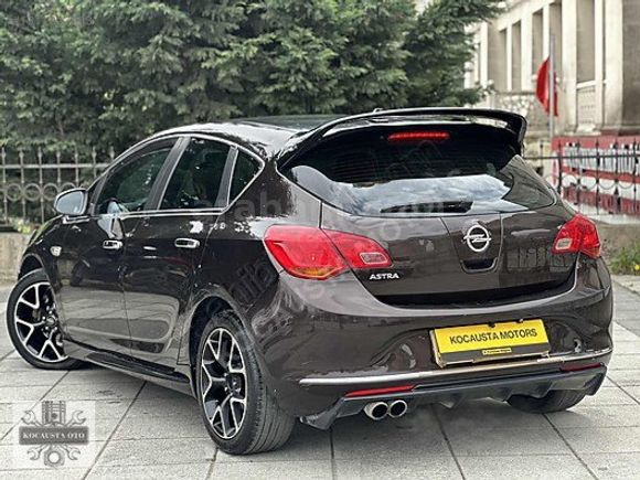 KOCAUSTA'DAN TEMİZ DÜŞÜK KM'Lİ 2015 OPEL ASTRA J