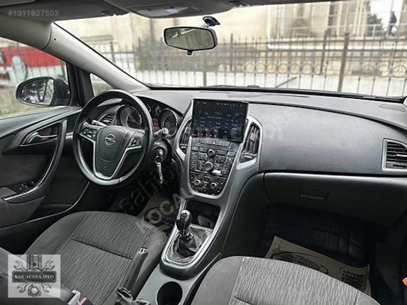 KOCAUSTA'DAN TEMİZ DÜŞÜK KM'Lİ 2015 OPEL ASTRA J