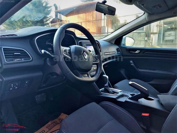 Boyasiz 2020 Megane 1.5 DCI 123 BİNDE OTOMATİK TEMİZ FUL BAKİMLİ