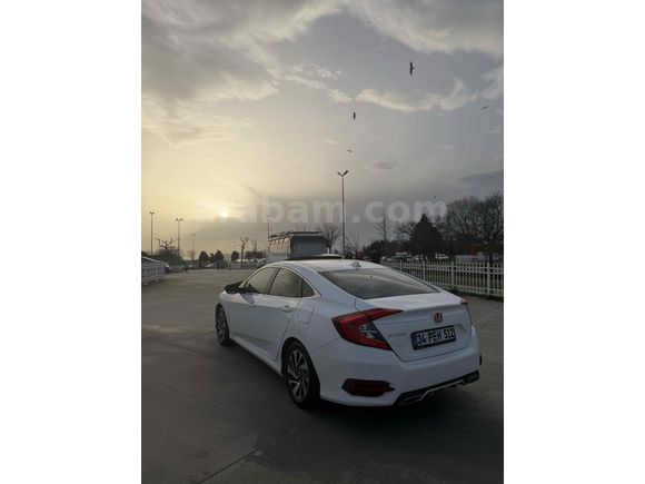 Sahibinden Honda Civic 1.6i VTEC Eco Elegance 2017 Model 