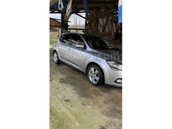Sahibinden Kia Ceed 1.6 CRDi Motion 2012 Model 