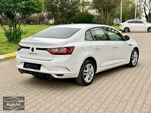 2019 MODEL - BAKIMLARI YENİ - HATASIZ - BOYASIZ MEGANE 4