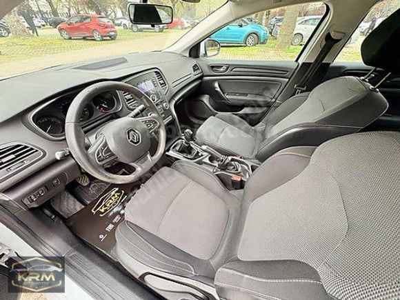 2019 MODEL - BAKIMLARI YENİ - HATASIZ - BOYASIZ MEGANE 4