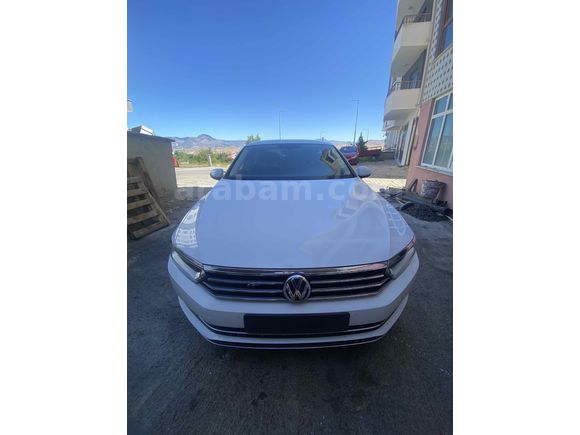 Sahibinden Volkswagen Passat 1.4 TSi BlueMotion Comfortline 2016 Model  105.000 km Beyaz