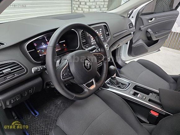 2025 MEGANE TOUCH/HATASIZ/12 BİN/GSR2/Ş.TKP/G.GRŞ/CAR PLAY/NAVİG