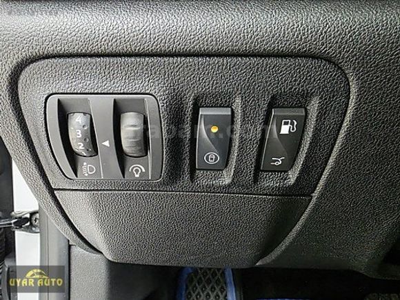 2025 MEGANE TOUCH/HATASIZ/12 BİN/GSR2/Ş.TKP/G.GRŞ/CAR PLAY/NAVİG