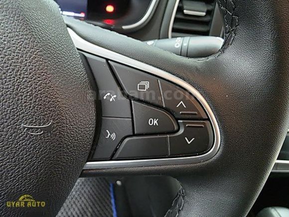 2025 MEGANE TOUCH/HATASIZ/12 BİN/GSR2/Ş.TKP/G.GRŞ/CAR PLAY/NAVİG