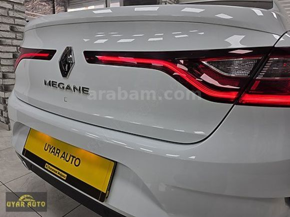 2025 MEGANE TOUCH/HATASIZ/12 BİN/GSR2/Ş.TKP/G.GRŞ/CAR PLAY/NAVİG