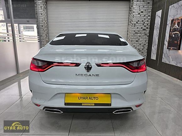 2025 MEGANE TOUCH/HATASIZ/12 BİN/GSR2/Ş.TKP/G.GRŞ/CAR PLAY/NAVİG