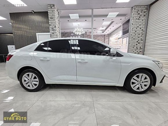 2025 MEGANE TOUCH/HATASIZ/12 BİN/GSR2/Ş.TKP/G.GRŞ/CAR PLAY/NAVİG