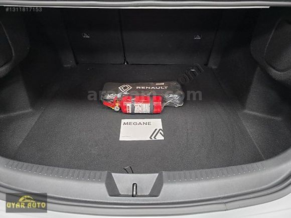 2025 MEGANE TOUCH/HATASIZ/12 BİN/GSR2/Ş.TKP/G.GRŞ/CAR PLAY/NAVİG