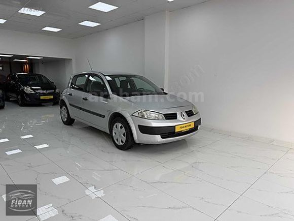 169 BİNDE 1 PARÇA BOYALI 1.4 BENZİN LPG MEGANE