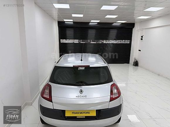 169 BİNDE 1 PARÇA BOYALI 1.4 BENZİN LPG MEGANE