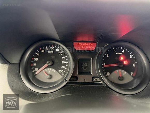 169 BİNDE 1 PARÇA BOYALI 1.4 BENZİN LPG MEGANE