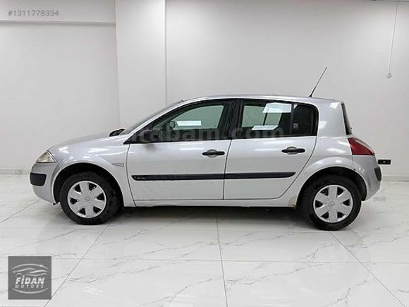 169 BİNDE 1 PARÇA BOYALI 1.4 BENZİN LPG MEGANE
