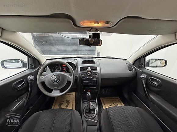169 BİNDE 1 PARÇA BOYALI 1.4 BENZİN LPG MEGANE