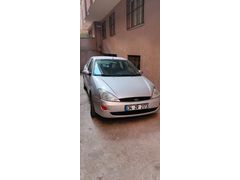 Sahibinden Ford Focus 1.6 Ghia 2001 Model