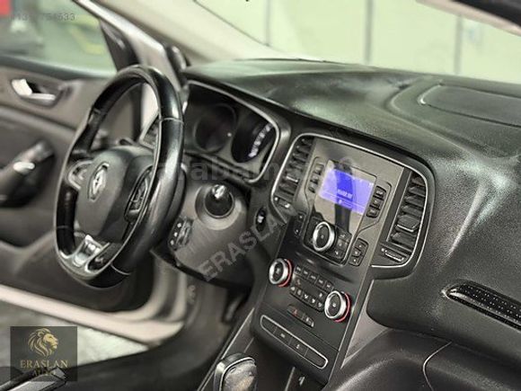 RENAULT MEGANE 1.5 DİZEL OTOMATİK TOUCH
