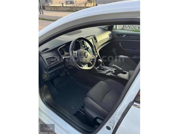 DİZEL 115BİN KM OTOMATİK MEGANE TOUCH TABLET EKRAN KARTA 12 TAK.