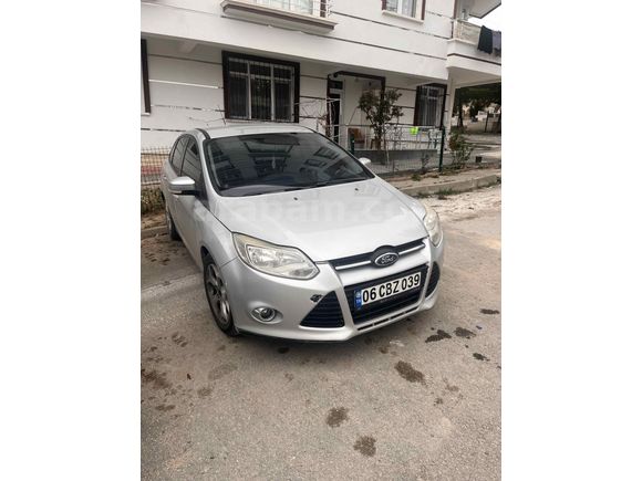 Sahibinden Ford Focus 1.6 Ti-VCT Trend 2012 Model  260.000 km Gri (Gümüş)