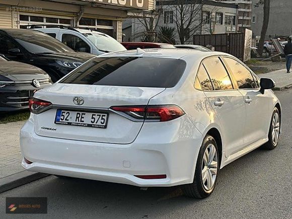 BOSSES DEN HATASIZ BOYASIZ 2024 COROLLA 1.5 VİSİON /68 BİN KM/