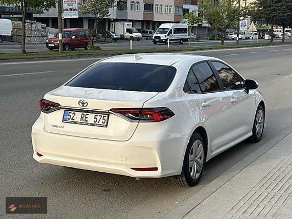 BOSSES DEN HATASIZ BOYASIZ 2024 COROLLA 1.5 VİSİON /68 BİN KM/